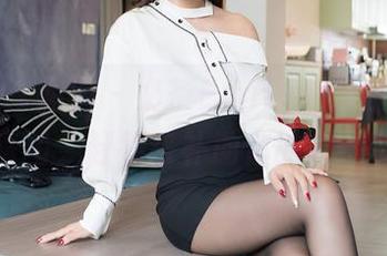 Feilin嗲囡囡 – 奶茶Emily的粉色梦幻：免费套图，赶紧来补助你的视觉饲料！