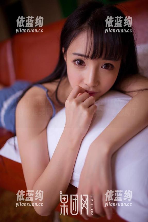 GIRLT果团网 - 一口气沉醉在little贝壳喵的裸足美图中，下载按钮按得手都酸了。