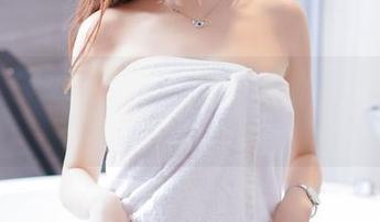 GIRLT果团网 – 黄歆苑系列合集在线：当办公室变成剧场