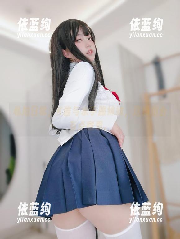 私拍日常，K酱与水手服妹妹，这俩组合有点意思。