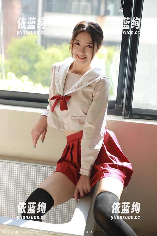 MFStar模范学院 - 小果冻儿在泳装里的图包，让人沉迷于“小玩意儿”的夏日氛围