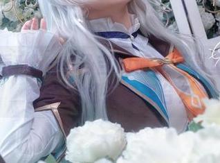 想不想看Machi马吉如何在写真里为芙莉莲的回忆搭建舞台？