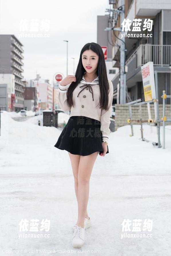 MiStar魅妍社-陆金佳Jessica MiStar魅妍社 - 陆金佳Jessica的天台写真:天空蓝,心情大概也是青涩的套图