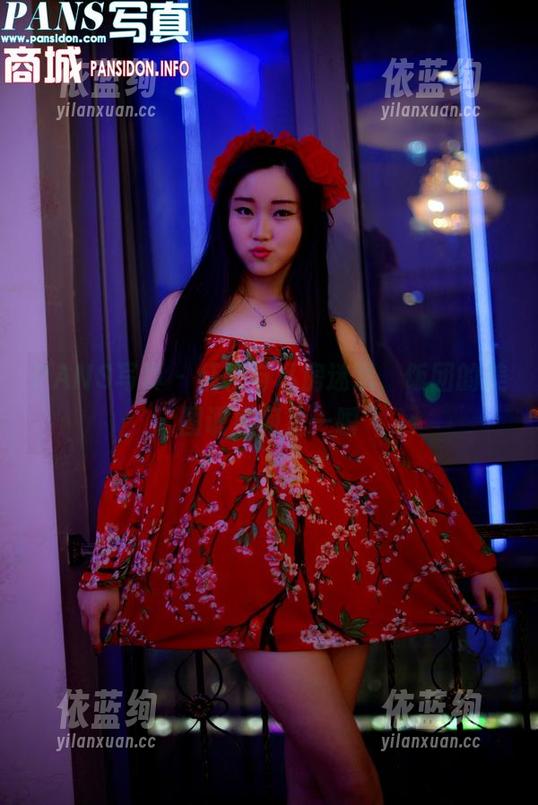 PANS写真 - 红裙与私房迷思，饭团的美图诱惑何止一瞬