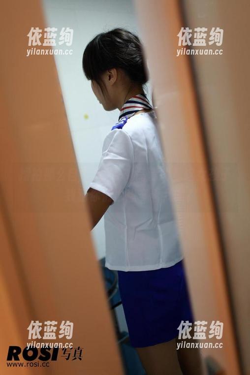 摆拍那么自然，ROSI高清图里这女孩子，我猜你们也想多看几眼？