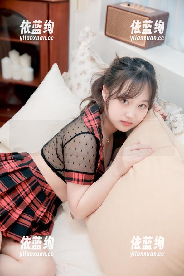 Sia(시아)在她最新图库里藏着个‘秘密’，你敢一探究竟吗？