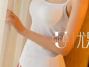 UGirls尤果网 – 小潘鼠与女友定制写真，镜头下的爱与不爱。