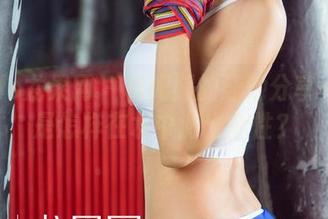 UGirls尤果网 – 林妃媛的泳池分享——她是怎样在水中游出个性？