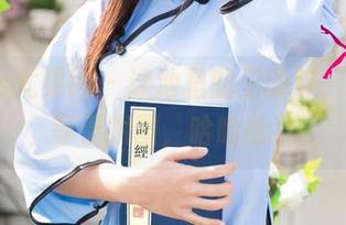 UGirls尤果网 – 泳池里的王谨轩，原图不等于拼图，哈哈哈！