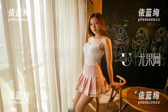 UGirls尤果网 - 浴室里的黛斯羽壁纸：好吧，你值得！