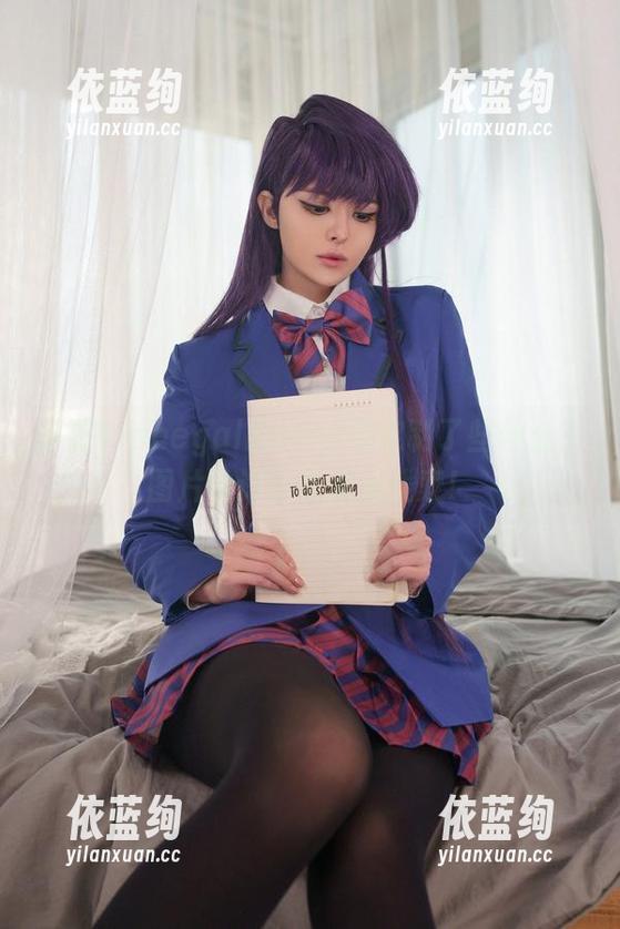 Vinnegal 你猜Vinnegal的2B白装定制了些什么?图片也许会给你点线索!