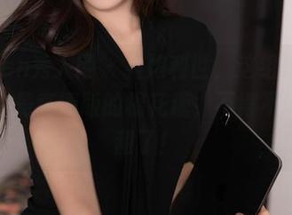 Xiuren秀人网 – 抖娘利世，这组粉色写真真的是高清版的棉花糖，不得不说，太甜了！