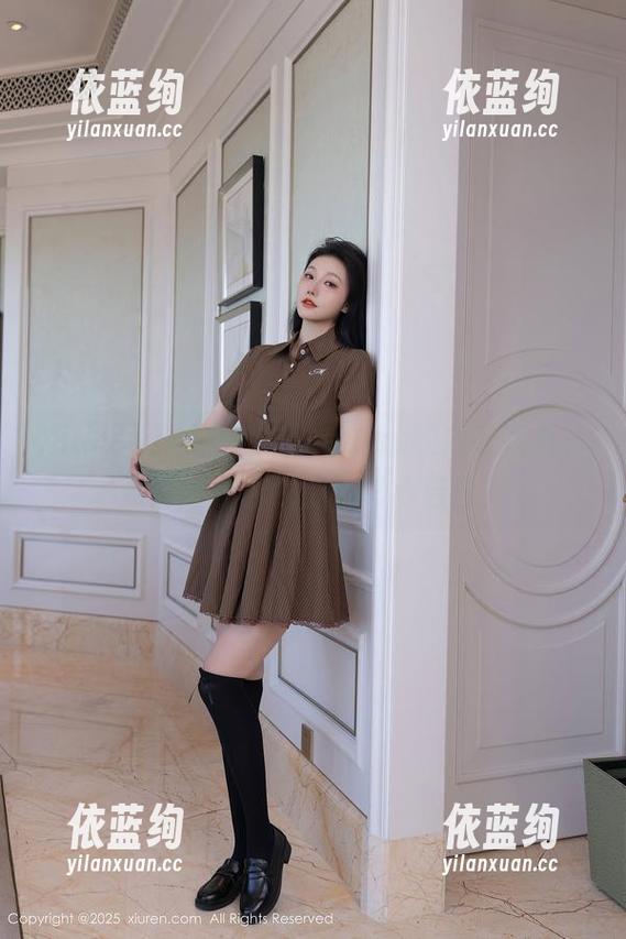 Xiuren秀人网-晚苏susu Xiuren秀人网 - 晚苏susu的内衣写真,照片里有没有她的真心告白?