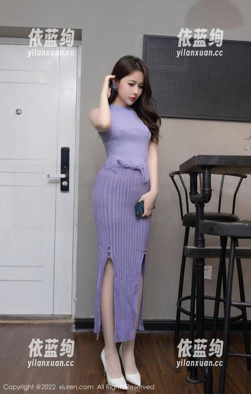 Xiuren秀人网-木子nana Xiuren秀人网 - 妹妹在木子nana的镜头下,写真好像变得像滑稽的童话,资源也带着点小迷离。