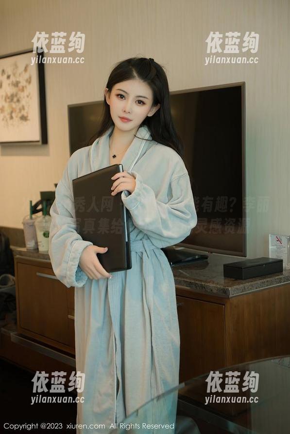 Xiuren秀人网-李丽莎 Xiuren秀人网 - 职业装也能有趣?李丽莎的写真集给你不一样的灵感资源