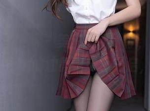 Xiuren秀人网 – 美图更新不停，田小燕Vicky的油亮之旅已开启，