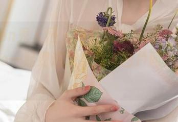 Xiuren秀人网 – 浴缸戏水时间，和赵惟依coco一起滑进欢乐海洋图片同享，快来下载！