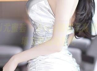 YouMi尤蜜荟 – 小icy猪裸足高清，快来填充你的墙壁吧