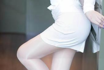 YouMi尤蜜荟 – 谭小灵：高跟鞋的选择说明了一切，作品集分享来吧，真心话不容易！