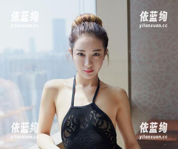 YouWu尤物馆 - 套装万岁！温心怡私拍，叠搭出无限可能的图片！