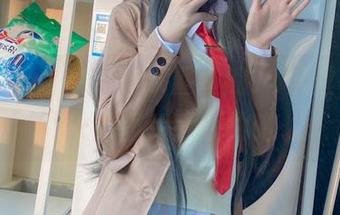 “二次元之约”—at鲨鱼的JK黑丝cos，火辣图片惹人共鸣