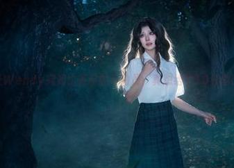 这体操服让Wendy宛如比赛前的运动员，真想给个10分的cos图包！