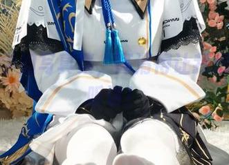 九柒喵学姐写真集，高清得让我想回课堂听讲！