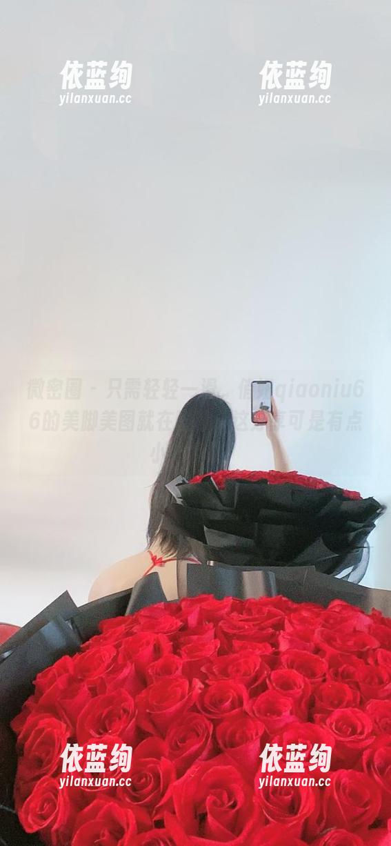 微密圈 - 只需轻轻一滑，俏妞qiaoniu66的美脚美图就在眼前，这分享可是有点小心机哦！