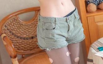 黑丝制服合集，兔玩映画里有些画面无意间让人想多了。