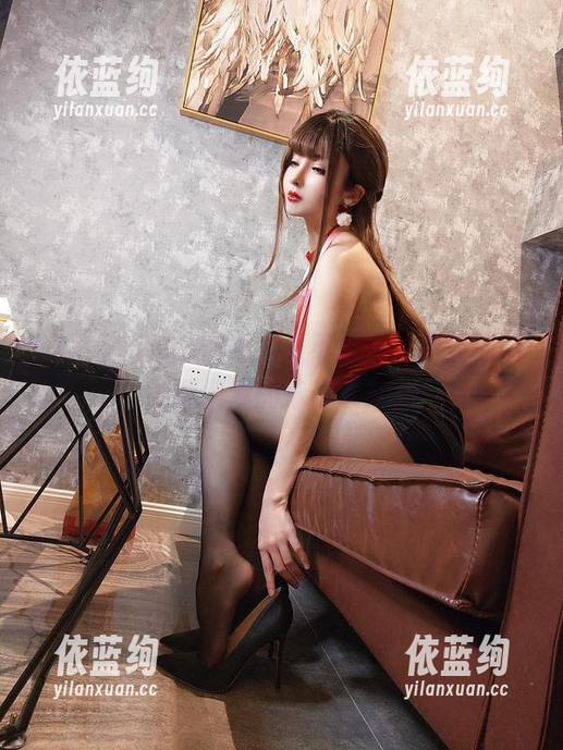 凉凉子rioko在线，难不成天台竞泳原图能颠覆我的泳姿认知？