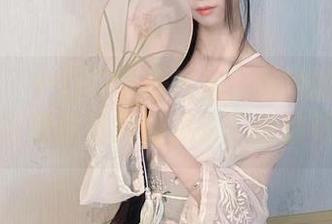 微密圈 – 十万口草莓粥粥：妹妹的写真图包，甜蜜得像早晨的奶昔，咕噜咕噜的。