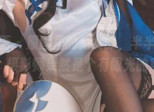 喵糖映画 – 原图里的兔女郎，半半子真有一套，摄影师果然是个有眼光的家伙。