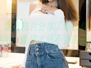 嗲囡囡 – 这张图片分享了张俊佳假装下雪的奇葩画面！你根本想不到的圣诞恶搞！