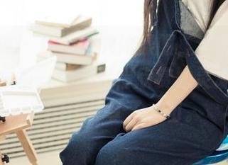 头条女神 – JennyR体操服，这是个没有圣光的角落，可以尽情欣赏她灵动的姿态，图包分享了一切。
