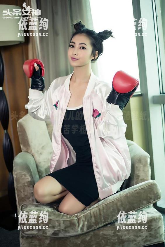 头条女神-信悦儿 头条女神 - 信悦儿的学生服:高清壁纸,含辛茹苦学相信不如……