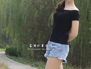 微密圈 – 家有水墨老师，壁纸都想找个角落隐藏起来，只因女神美得不留活路！