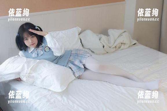 少女秩序 - 小葵的镂空写真，让我好奇心满满！