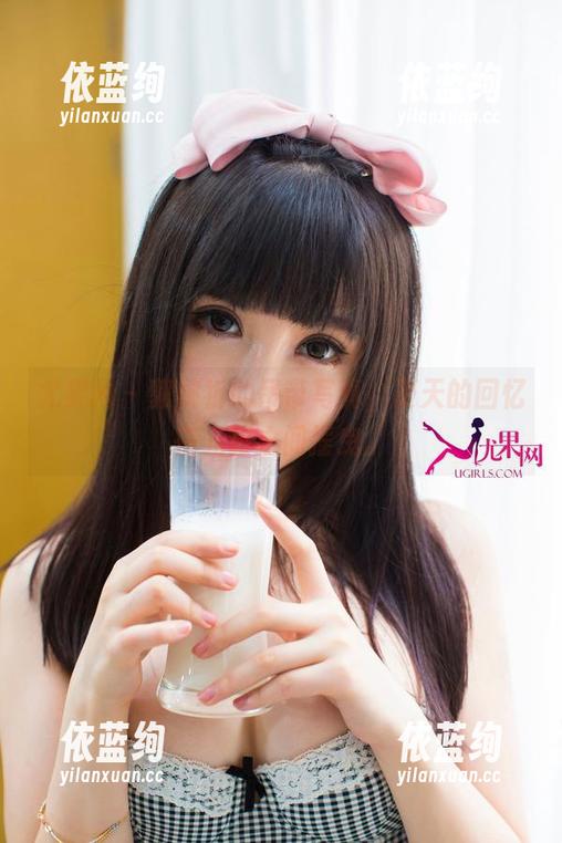 尤果网 - 郭婉祈的吊带写真，夏天的回忆在光影之间摇曳。