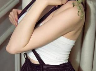 尤果网 – 这竟然是陈雅漫的全集？白色写真就像是一杯毫无糖的饮料，越品越好。
