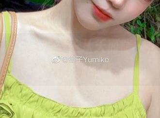 御子Yumiko的裙子从天而降，原图里能不能先别膨胀？