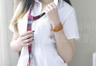 推女神 – 套装这种东西，琪琪qlql搞得很上头，在线美图别想占便宜。