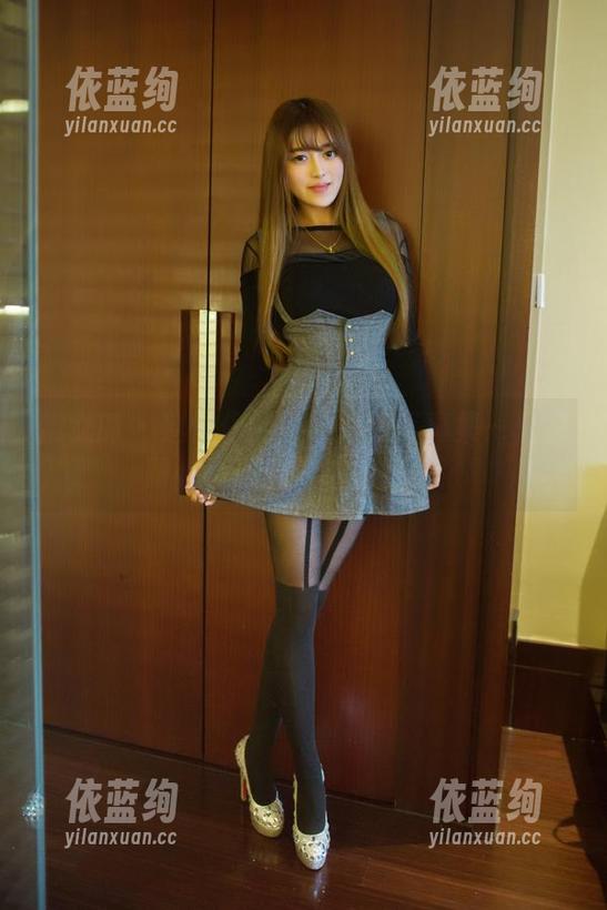 推女郎-赵惟依 推女郎 - 赵惟依的最新婚纱写真集—只想跟她争那几朵花的风头!