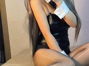 微密圈 – 桃沢樱呀，又是一幅无圣光的旗袍图集，咋那么会挑呢？