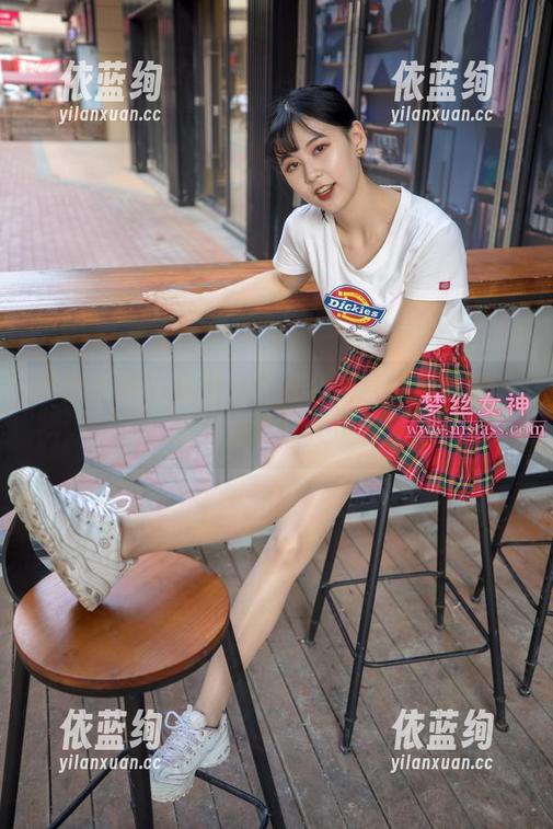 梦丝女神 - 苏柔的烹饪合集：壁纸里的“厨房威严”大展现