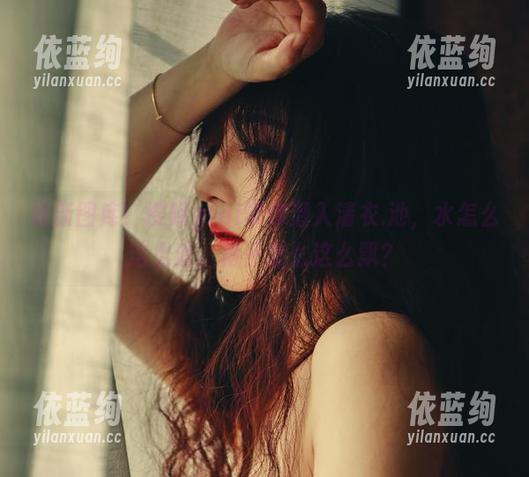 最新图库！樱晚gigi带你潜入清衣.池，水怎么这么清、裙子怎么这么飘？