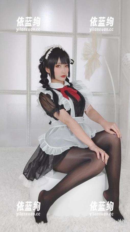 洛璃LoLiSAMA 不得不说,洛璃LoLiSAMA的橘猫护士照片好像在传达某种东西。