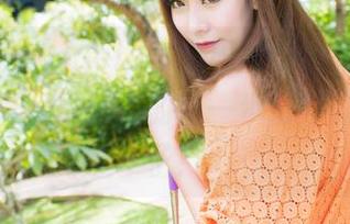 爱蜜社 – Angela小热巴的高跟鞋福利——原图里，她踩出的每一步都可能是个段子！