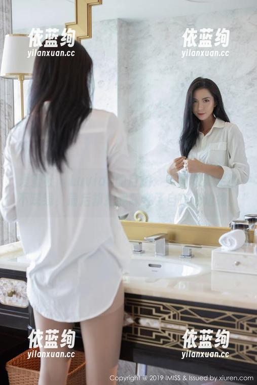 爱蜜社 - Luvian的自拍：美图和美足都不踩线，最后却把我踩在了自卑的边缘。