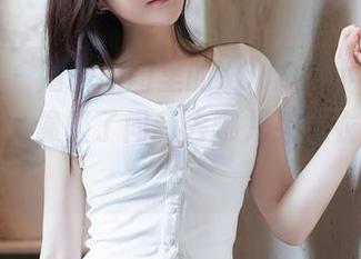 秀人网 – 婚纱原图里的YOYO苏小苏，妆容精致，像极了问我去哪儿买嫁衣的阿姨！