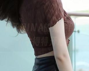 秀人网 – 兔子NINA的奶牛foto赛场，那个牛得特开心！